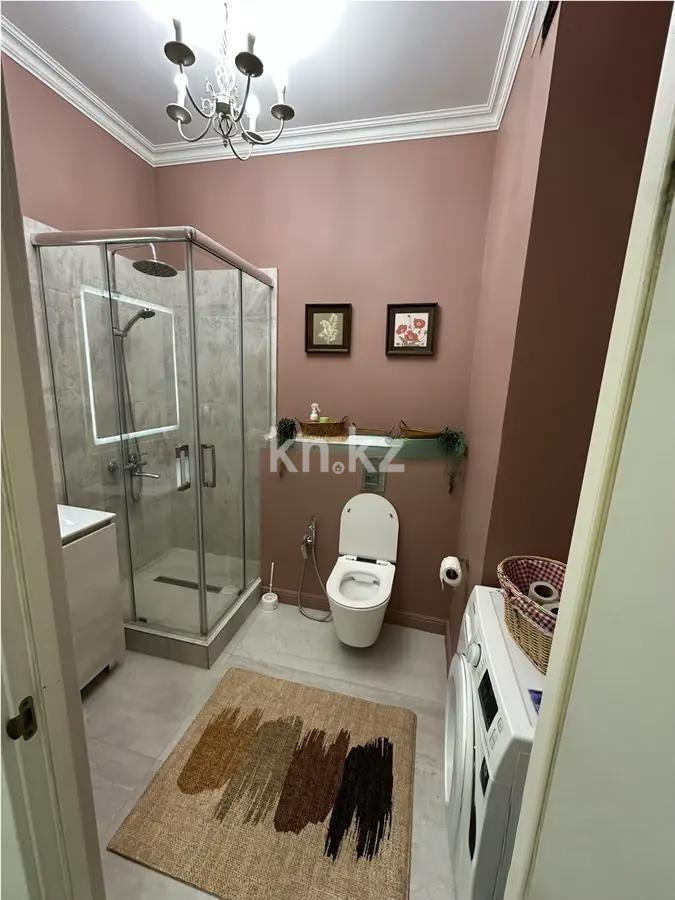 Продажа 2-комнатной квартиры, 70 м², ул. Розыбакиева, дом  310а в Алматы - фото 4