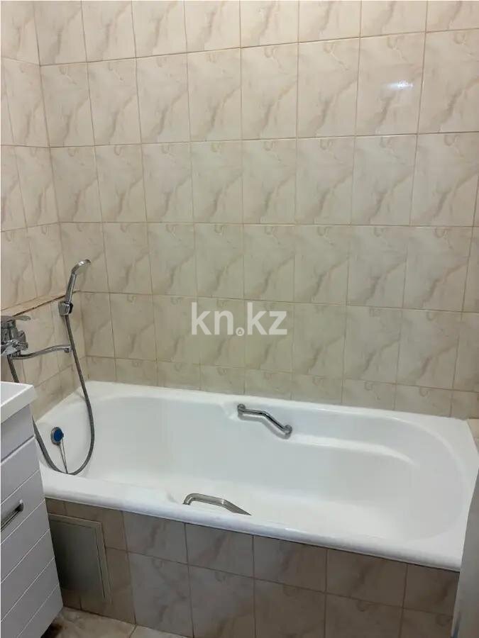 Продажа 3-комнатной квартиры, 71 м² в Алматы - фото 4