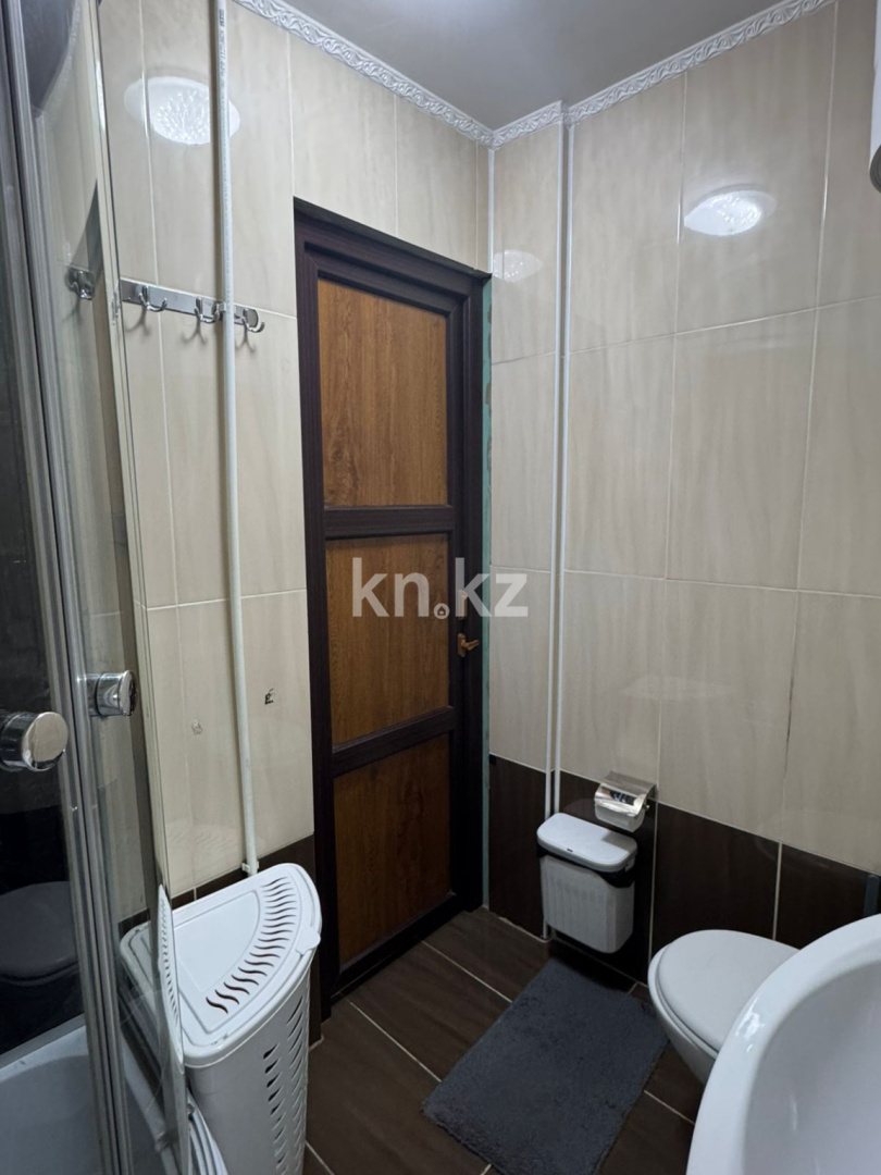 Продажа 3-комнатной квартиры, 62 м², ул. Алиханова, дом  36/2 в Караганде - фото 14