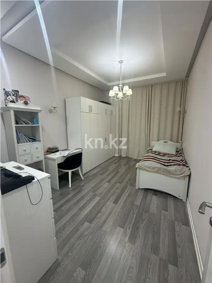 Продажа 4-комнатной квартиры, 140 м², ул. Туркестан, дом  8 в Астане - фото 4