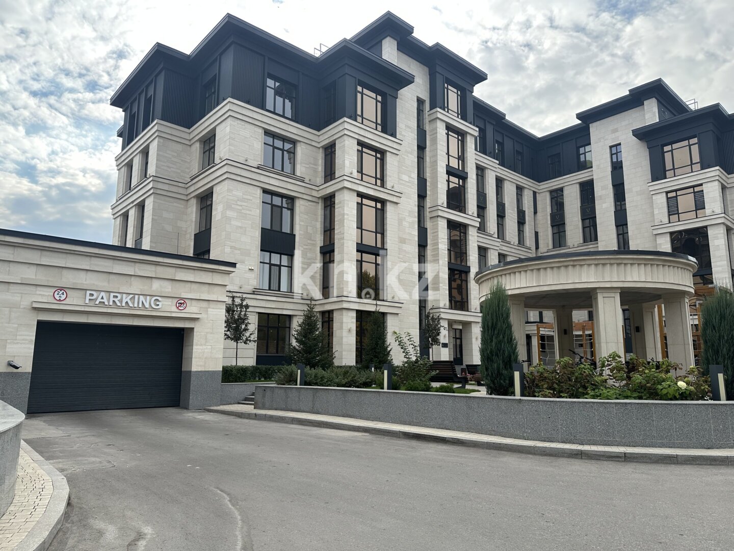 Продажа 3-комнатной квартиры, 102.6 м² в Караганде - фото 2