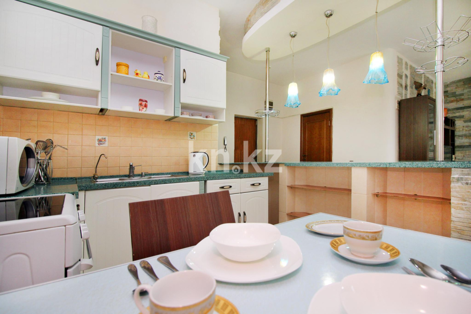 Аренда 2-комнатной квартиры посуточно, 80 м², Достык, дом  162 - ул. Жолдасбекова в Алматы - фото 13