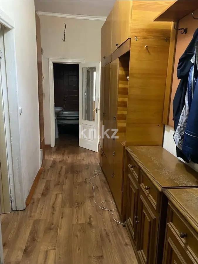 Продажа 1-комнатной квартиры, 52 м², пр. Бухар-жырау, дом  36 в Караганде - фото 5