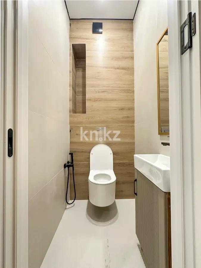 Продажа 2-комнатной квартиры, 56.8 м² в Алматы - фото 5