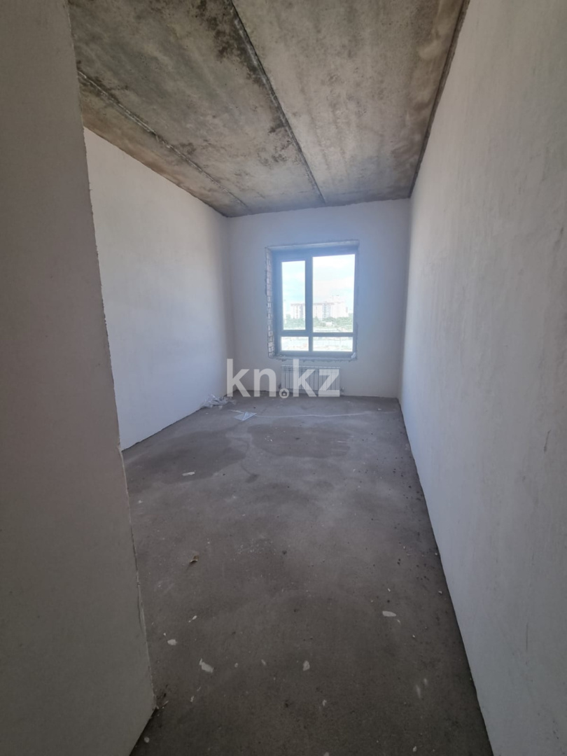 Продажа 4-комнатной квартиры, 102.8 м² в Астане - фото 4
