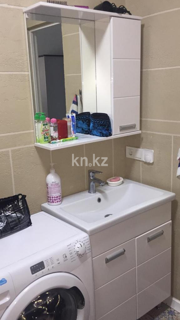 Аренда 1-комнатной квартиры посуточно, 50 м², ул. Навои, дом  208/8 - ул. Торайгырова в Алматы - фото 9