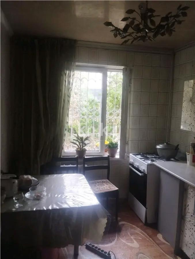 Продажа 4-комнатной квартиры, 72 м², 9 мкр., дом  24 в Алматы - фото 2