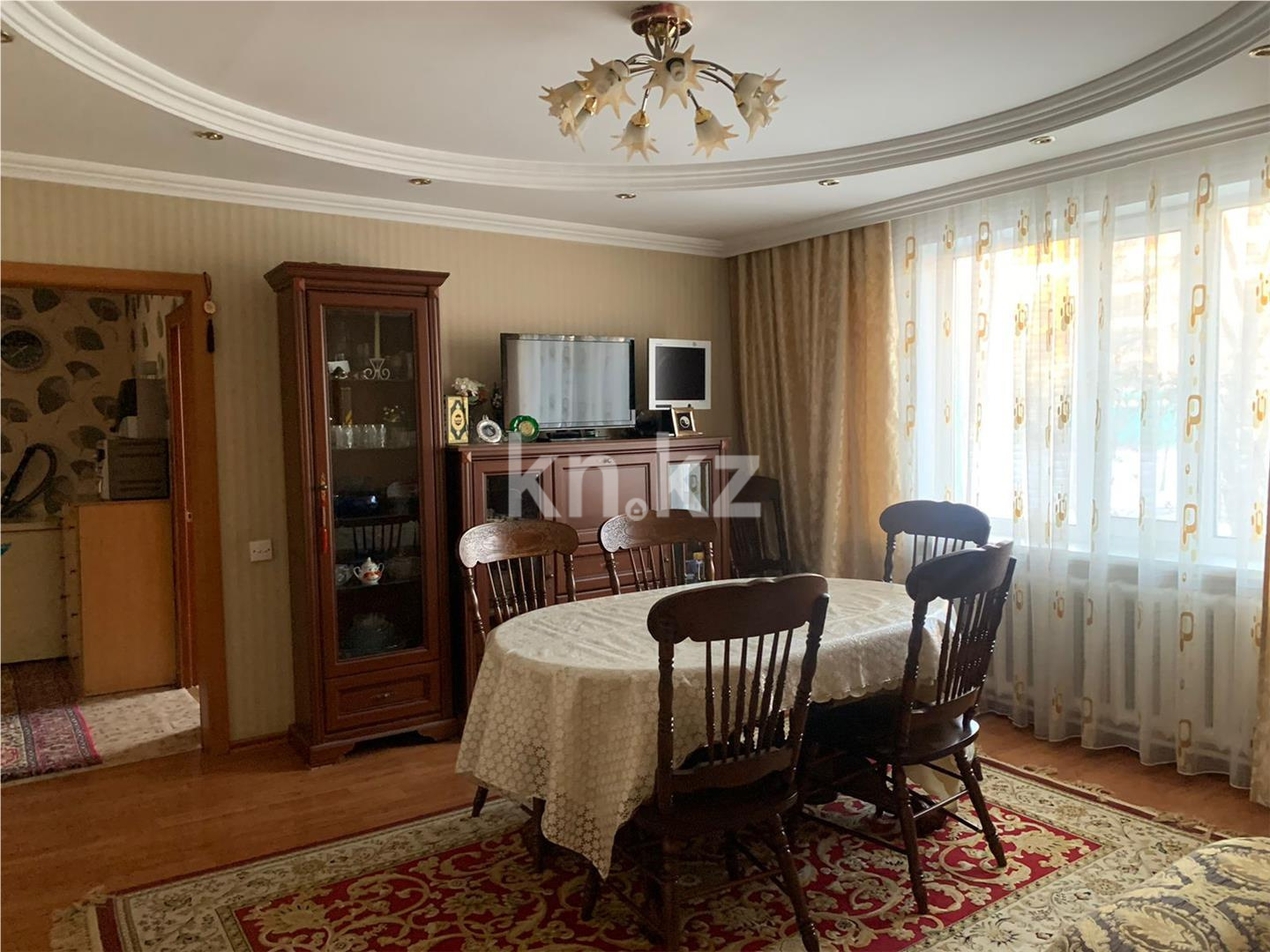 Продажа 4-комнатной квартиры, 77 м², ул. Таттимбета в Караганде - фото 2