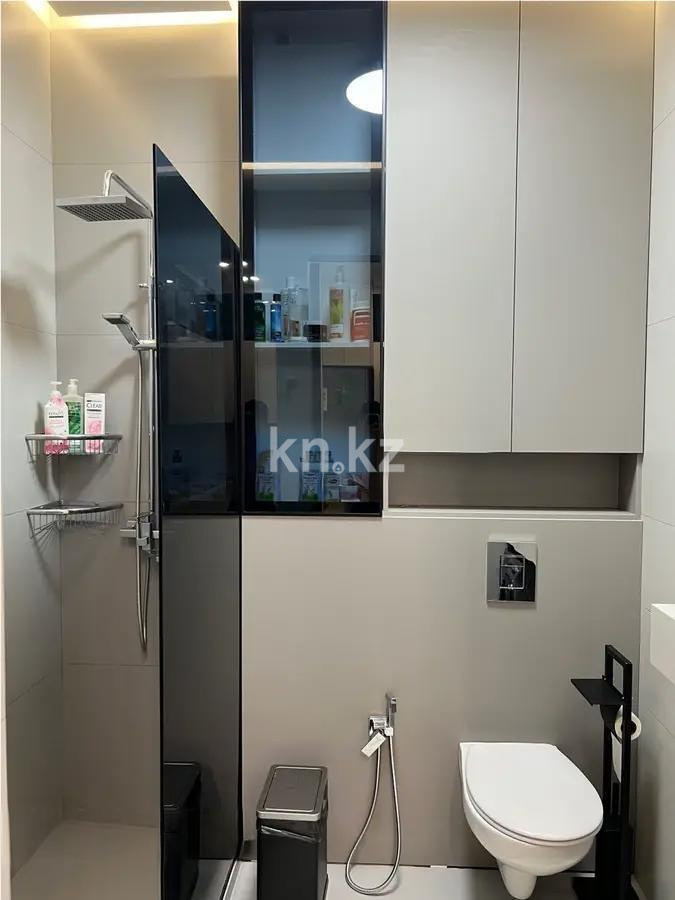 Продажа 3-комнатной квартиры, 70 м², ул. Утеген батыра, дом  11в в Алматы - фото 5