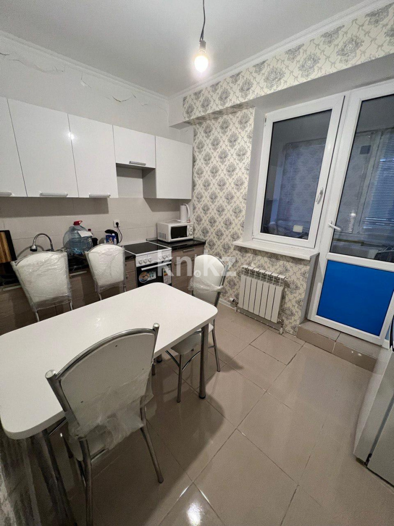 Аренда 1-комнатной квартиры, 37 м² в Астане