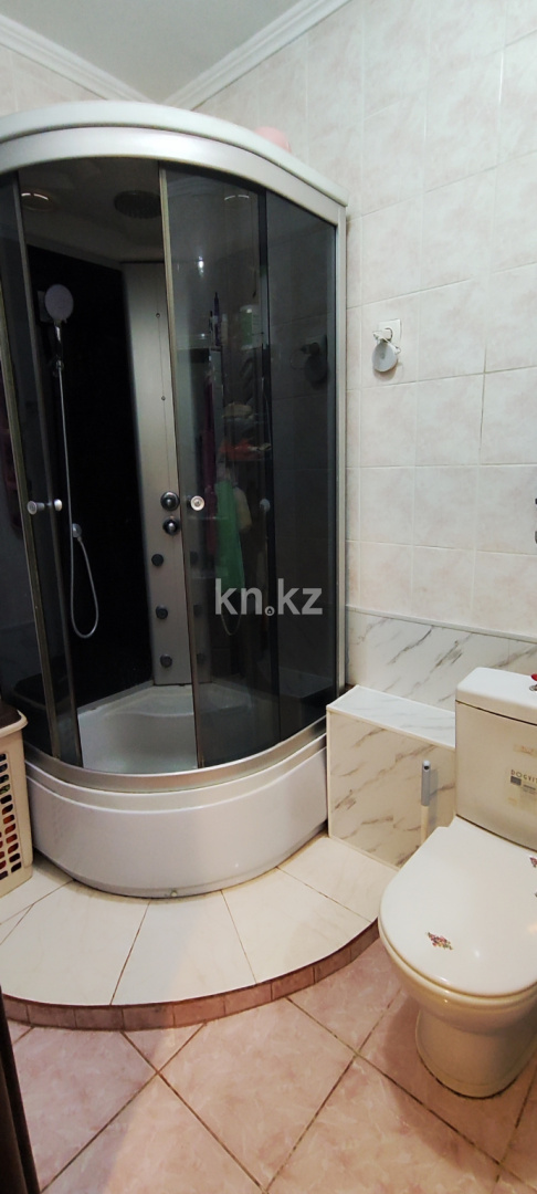 Продажа 3-комнатной квартиры, 82.4 м², пр. Республики, дом  40а в Шымкенте - фото 11