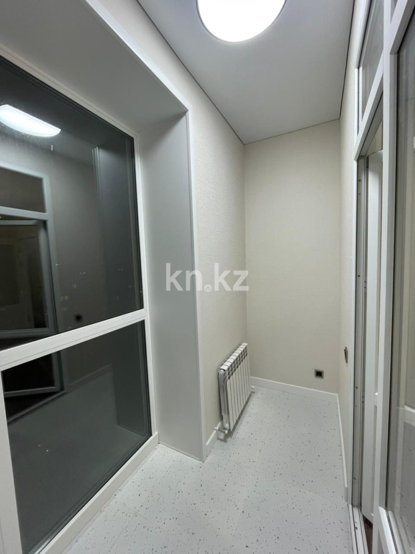 Продажа 1-комнатной квартиры, 41 м², ул. Университетская, дом  18 в Караганде - фото 5