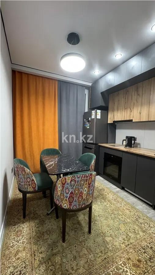 Продажа 1-комнатной квартиры, 30 м², ул. Устирт, дом  5 в Алматы