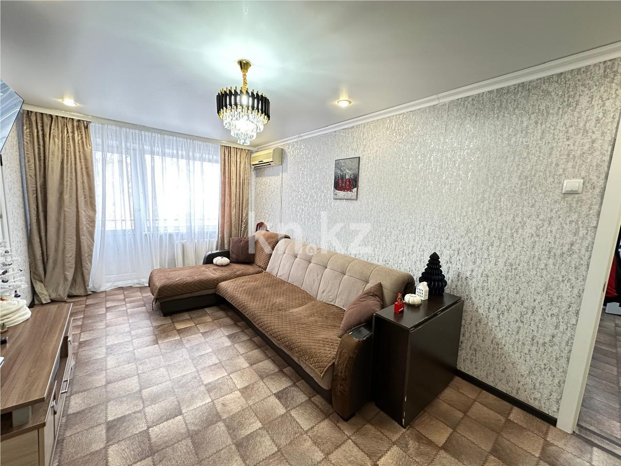 Продажа 4-комнатной квартиры, 61 м², 22 мкр. в Караганде - фото 2