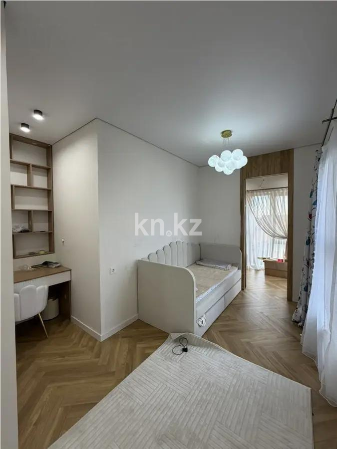 Продажа 7-комнатной квартиры, 270 м² в Алматы - фото 2