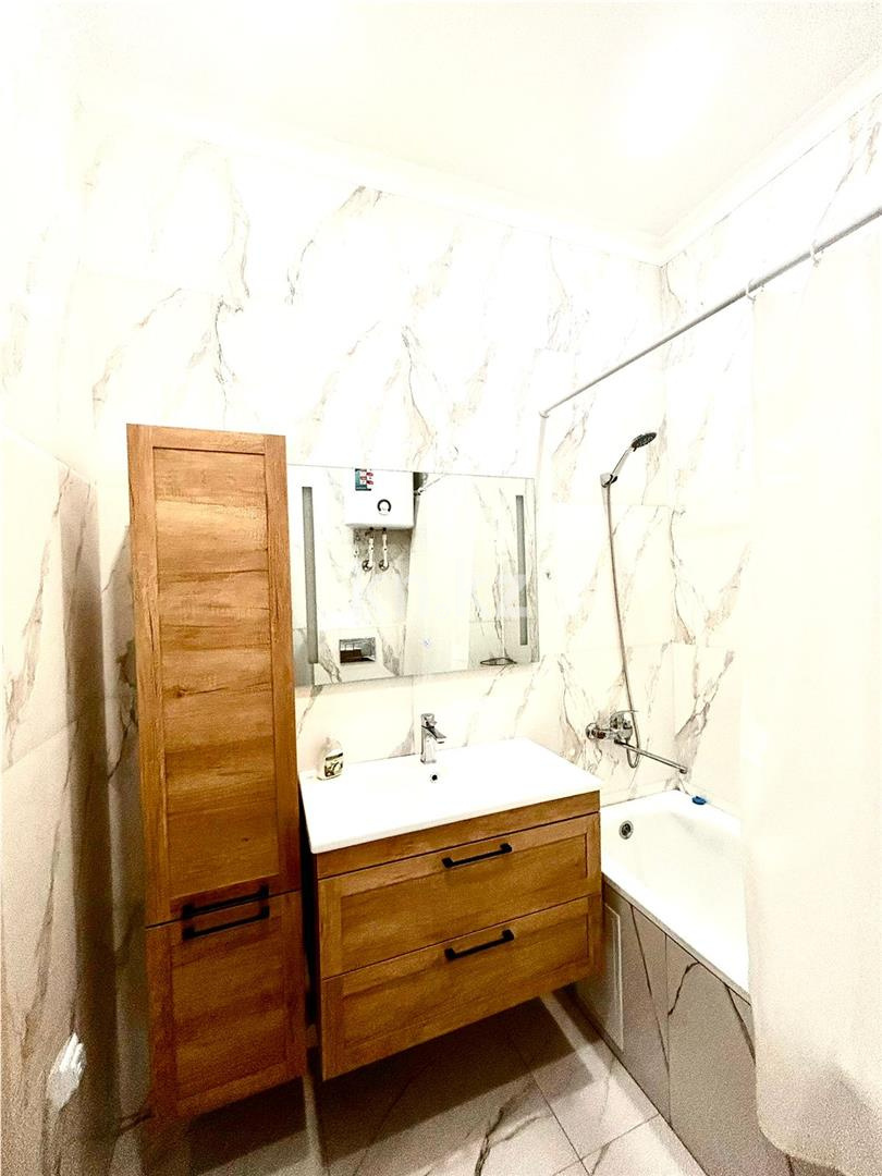 Продажа 2-комнатной квартиры, 63 м², ул. Муканова в Караганде - фото 14