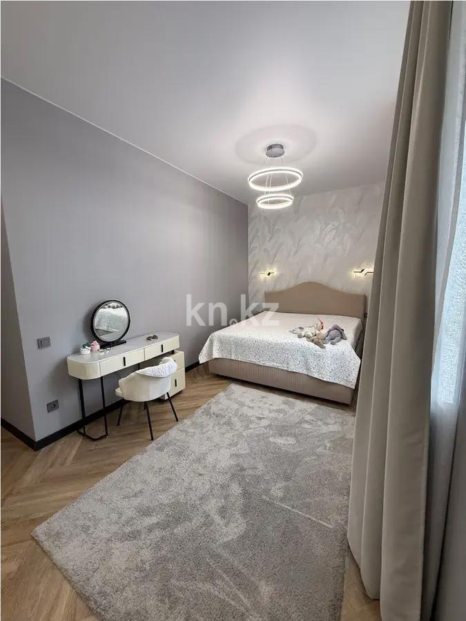 Продажа 2-комнатной квартиры, 70.2 м², ул. Толе би, дом  12 в Астане - фото 2