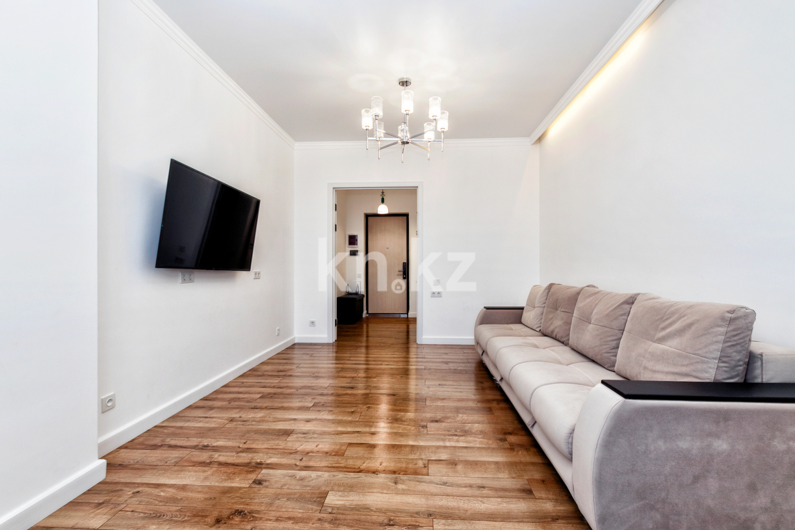 Аренда 2-комнатной квартиры посуточно, 75 м², пр. Улы Дала, дом  41В - ул. Акмешит в Астане - фото 9