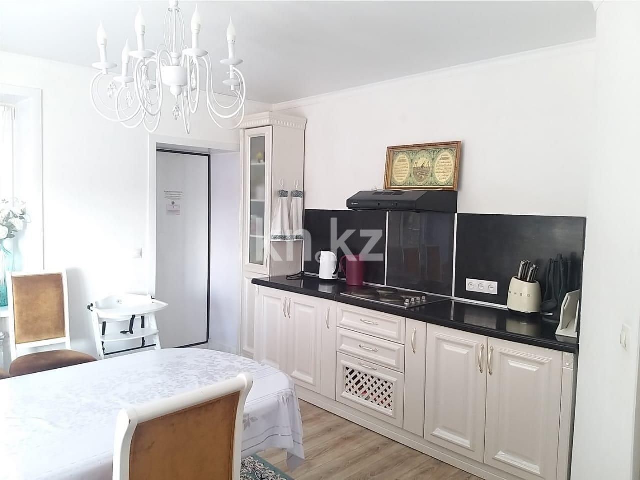 Продажа 5-комнатного дома, 520 м², ул. Муканова в Караганде - фото 26