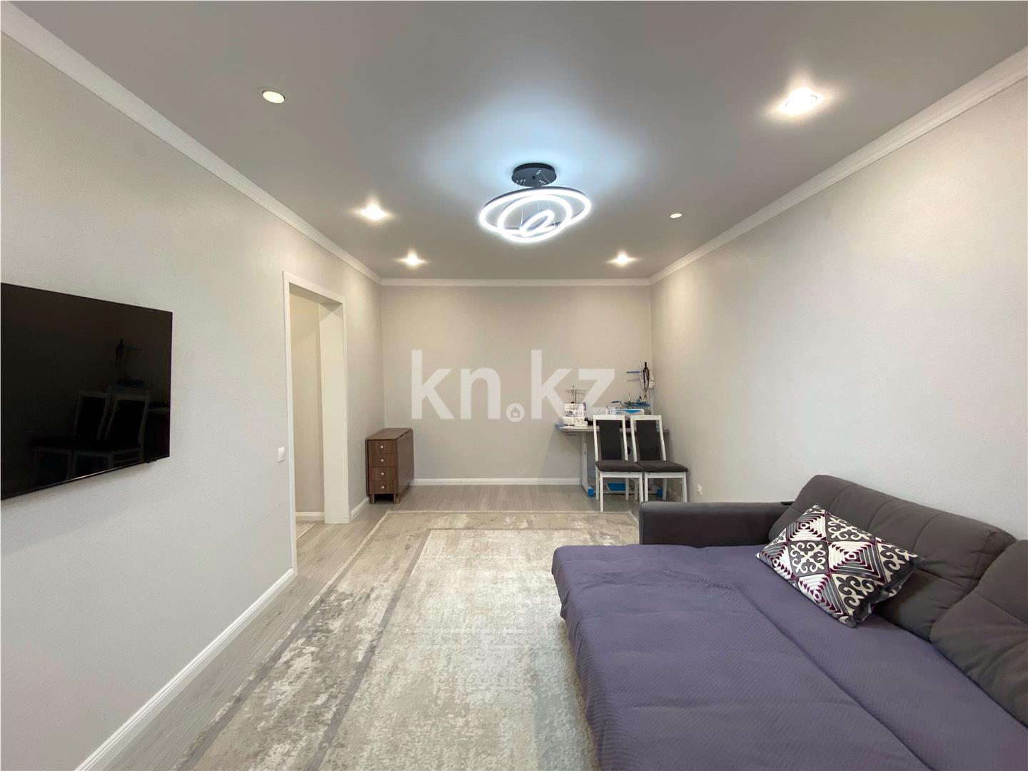 Продажа 4-комнатной квартиры, 99 м², пр. Туран в Астане - фото 2