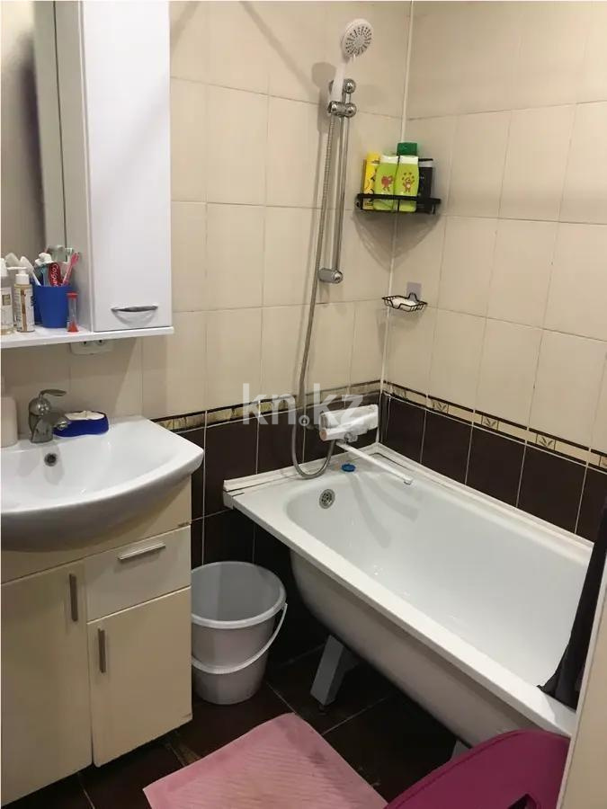 Продажа 3-комнатной квартиры, 63 м², мкр-н Степной-3, дом  3/7 в Караганде - фото 5