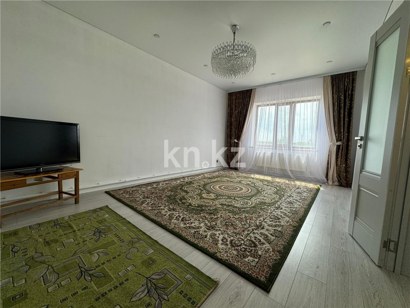 Продажа 5-комнатного дома, 203.3 м², 83 квартал, дом  2/1 в Караганде