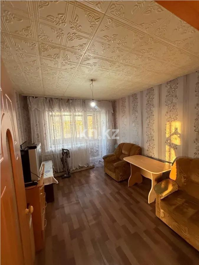 Продажа 4-комнатной квартиры, 61 м², мкр-н 15, дом  8 в Караганде - фото 2