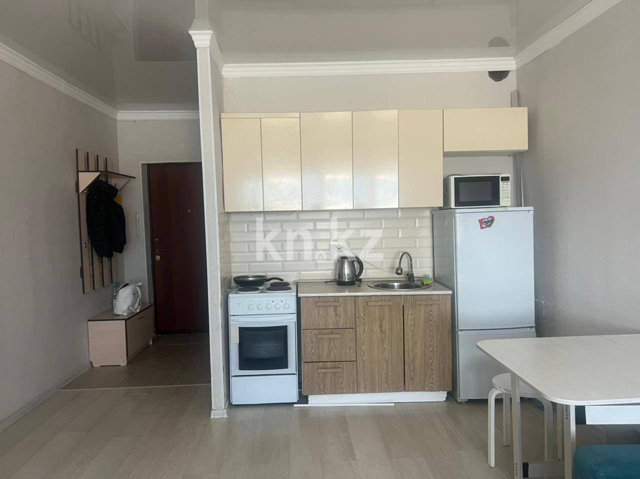 Аренда 1-комнатной квартиры, 30 м², пр. Кошкарбаева, дом  68 в Астане