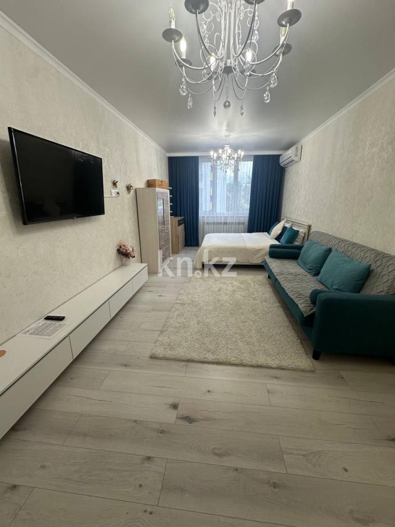 Аренда 1-комнатной квартиры посуточно, 50 м², ул. Баишева, дом  28 в Алматы - фото 2