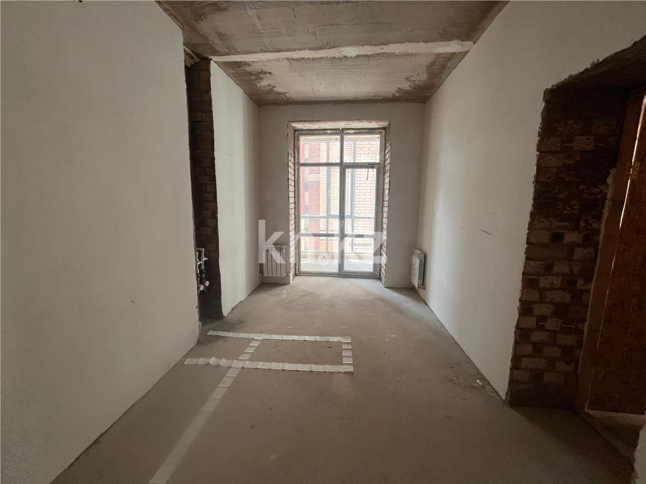 Продажа 4-комнатной квартиры, 118 м², ул. Букетова, дом  3/3 в Караганде - фото 8