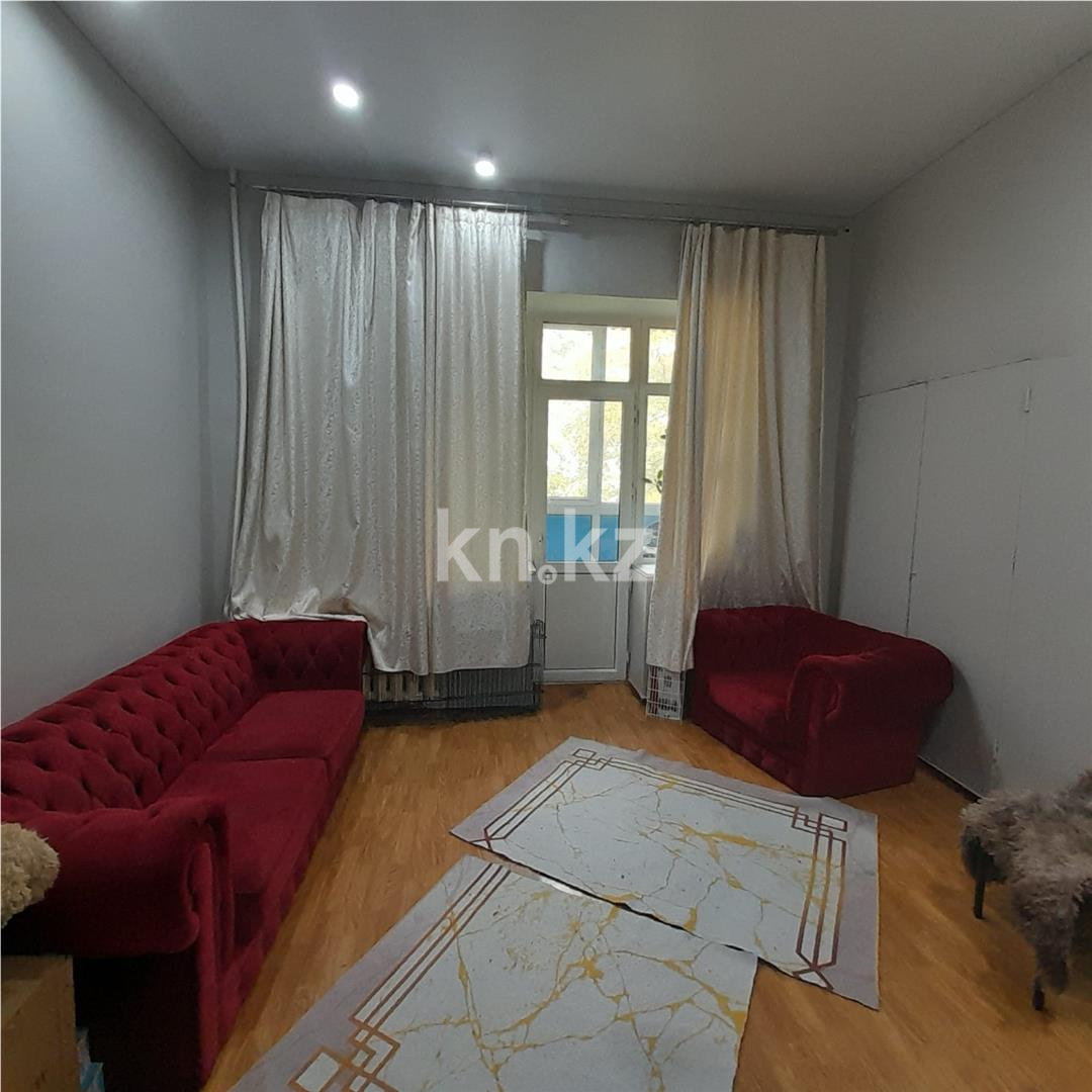 Продажа 3-комнатной квартиры, 80 м², ул. Жамбыла, дом  3 в Караганде