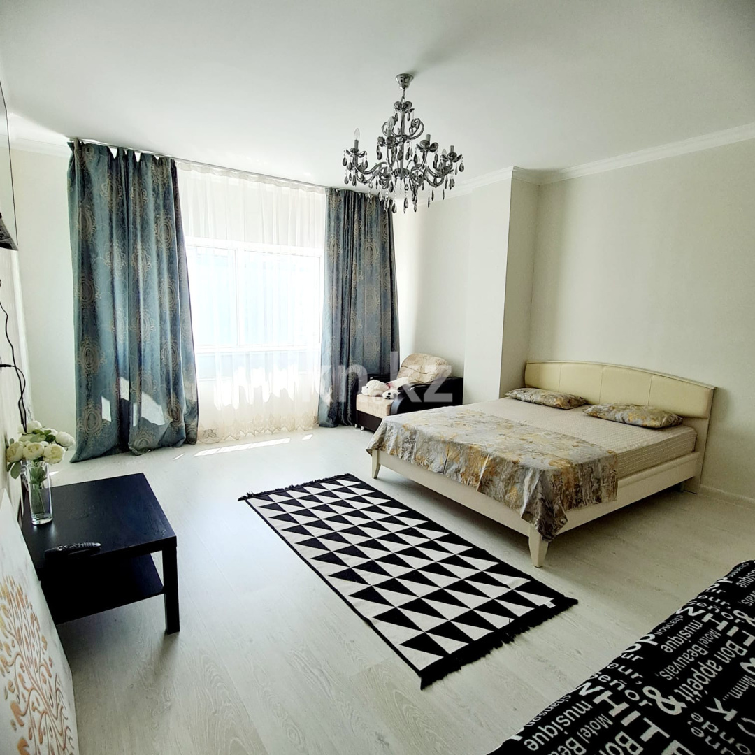 Аренда 2-комнатной квартиры посуточно, 86 м², ул. Достык, дом  5 - ул. Сауран в Астане - фото 18