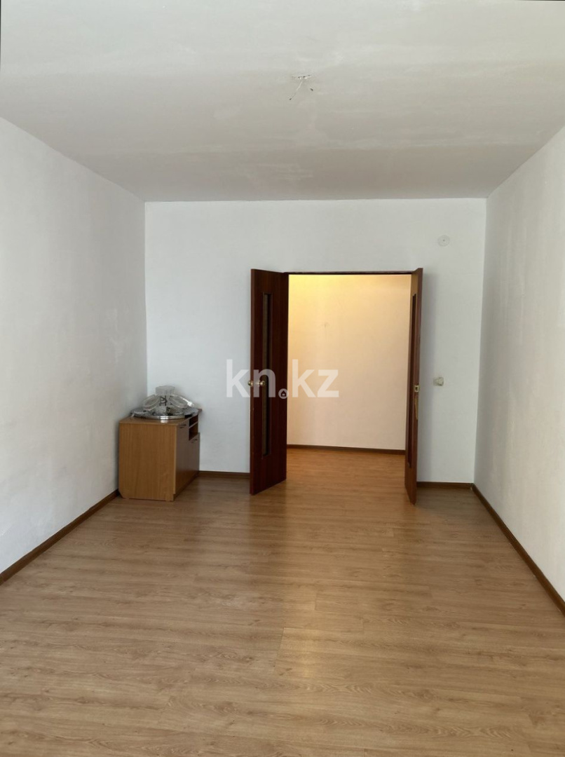 Продажа 2-комнатной квартиры, 56.4 м² в Усть-Каменогорске - фото 3