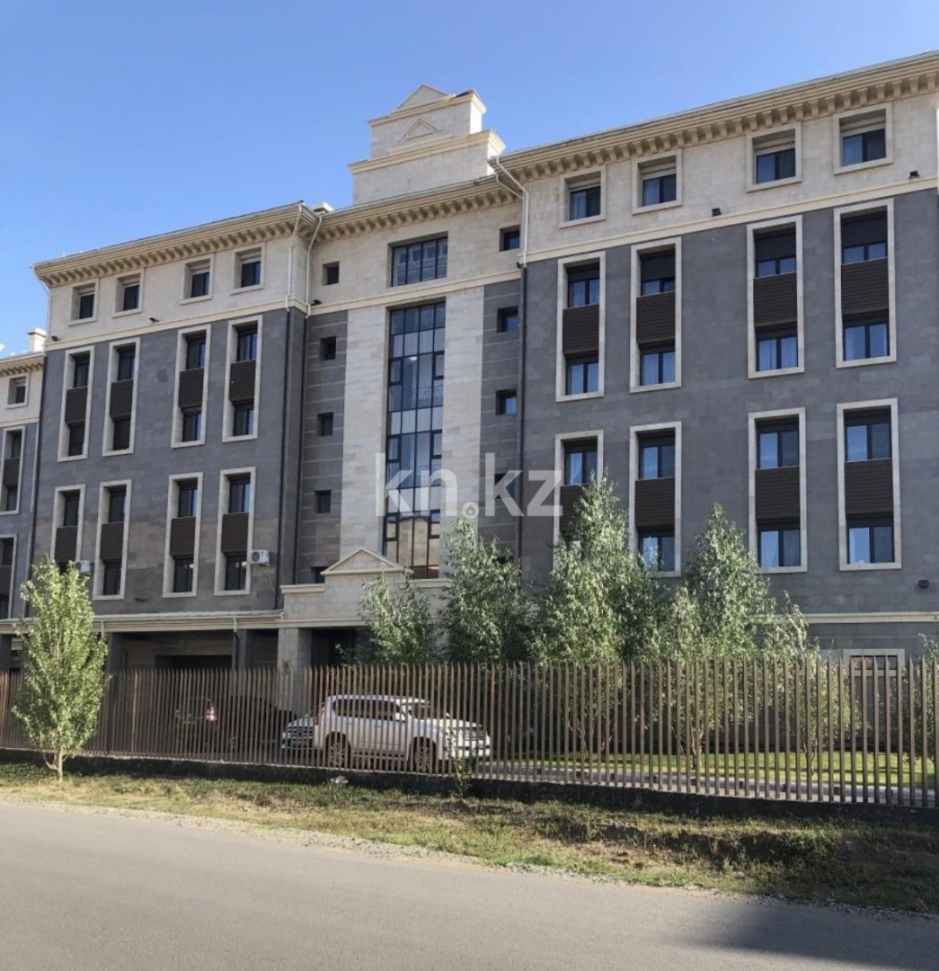 Продажа 4-комнатной квартиры, 120 м² в Астане