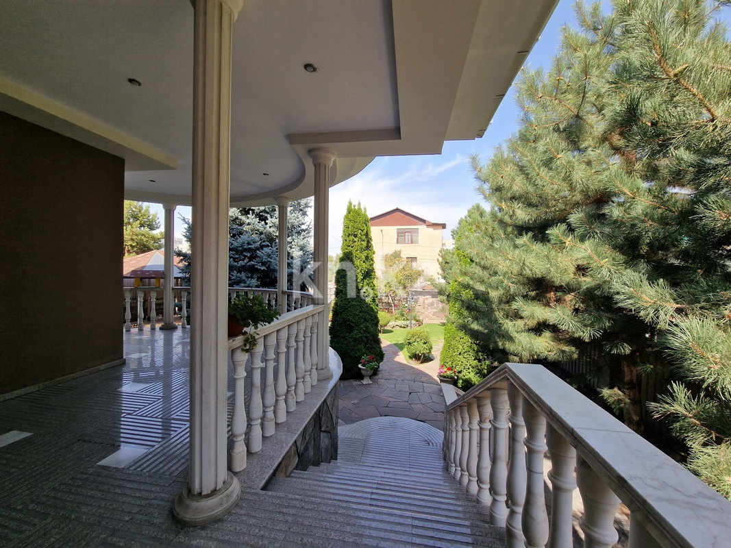 Продажа 7-комнатного дома, 458 м², Мамыр-4 мкр-н в Алматы - фото 3