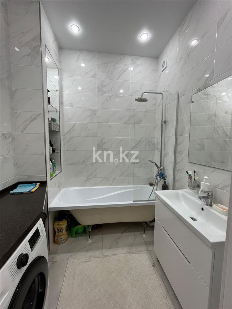Продажа 3-комнатной квартиры, 82 м² в Караганде - фото 19