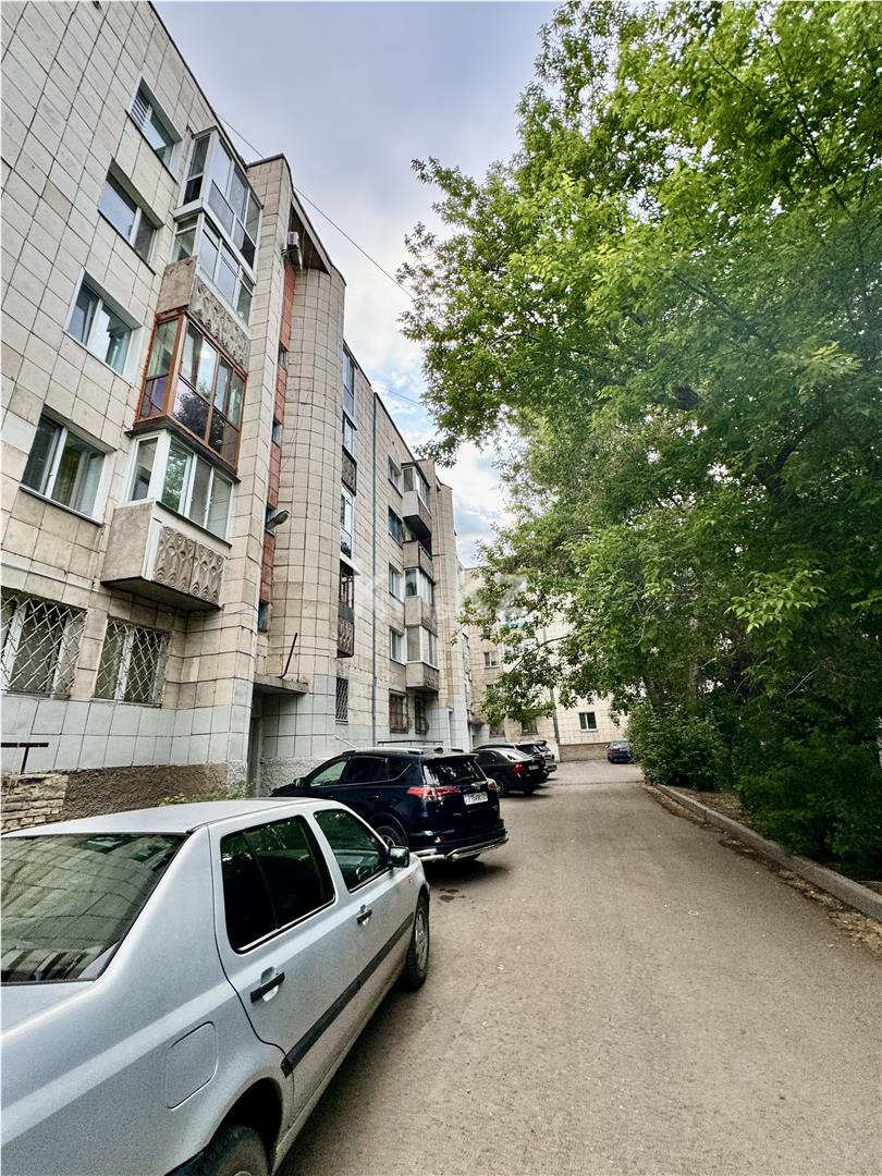 Продажа 4-комнатной квартиры, 93 м², ул. Аманжолова, дом  71 в Караганде - фото 34