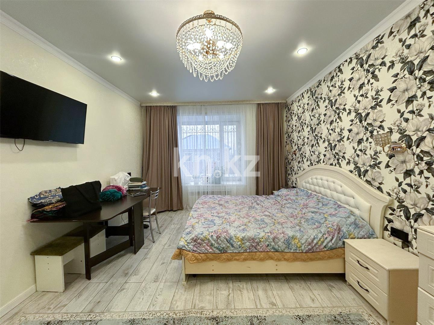 Продажа 7-комнатного дома, 355 м², ул. Жандарбековой в Караганде - фото 2