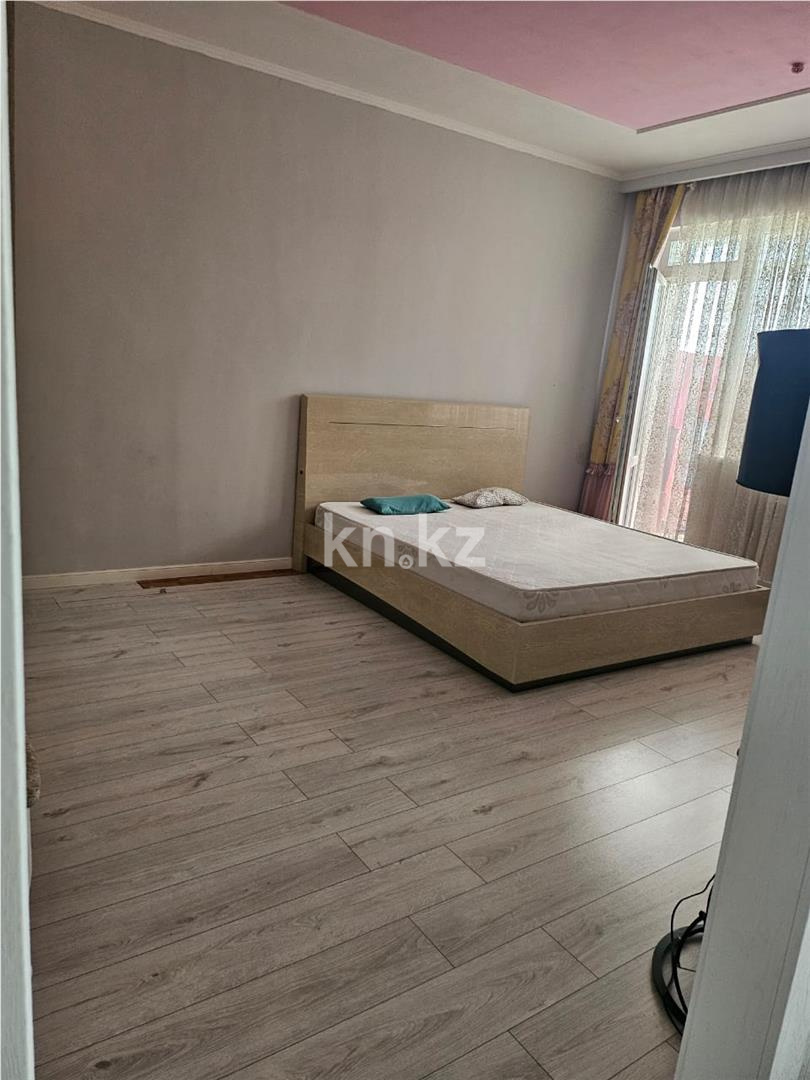 Продажа 2-комнатной квартиры, 80 м², ул. Достык в Астане - фото 4