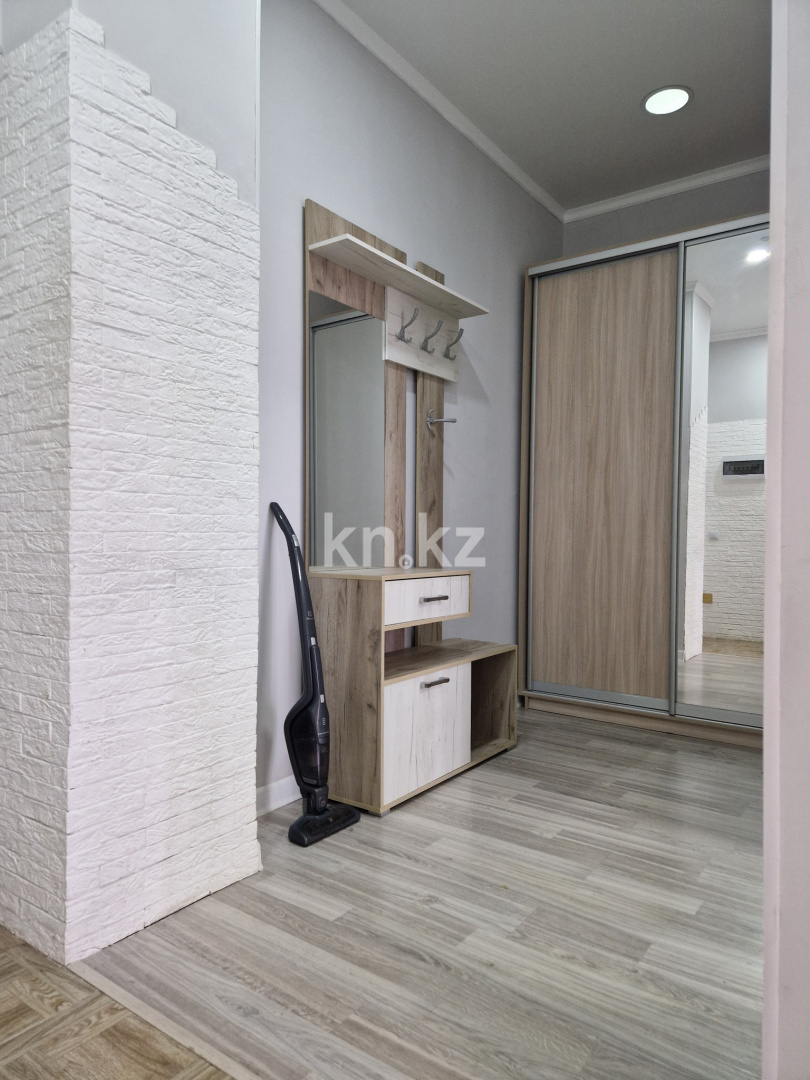 Аренда 1-комнатной квартиры посуточно, 40 м², пр. Кабанбай батыра, дом  4/2 - ул. Космонавтов в Астане - фото 4