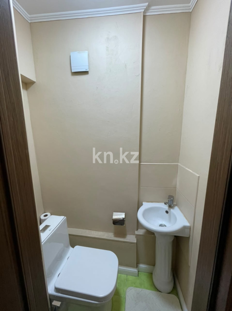 Продажа 3-комнатной квартиры, 70 м² в Алматы - фото 24