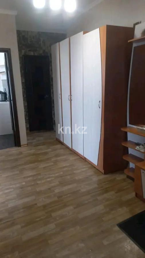 Продажа 3-комнатной квартиры, 80 м², пр. Шахтеров, дом  74 в Караганде - фото 6