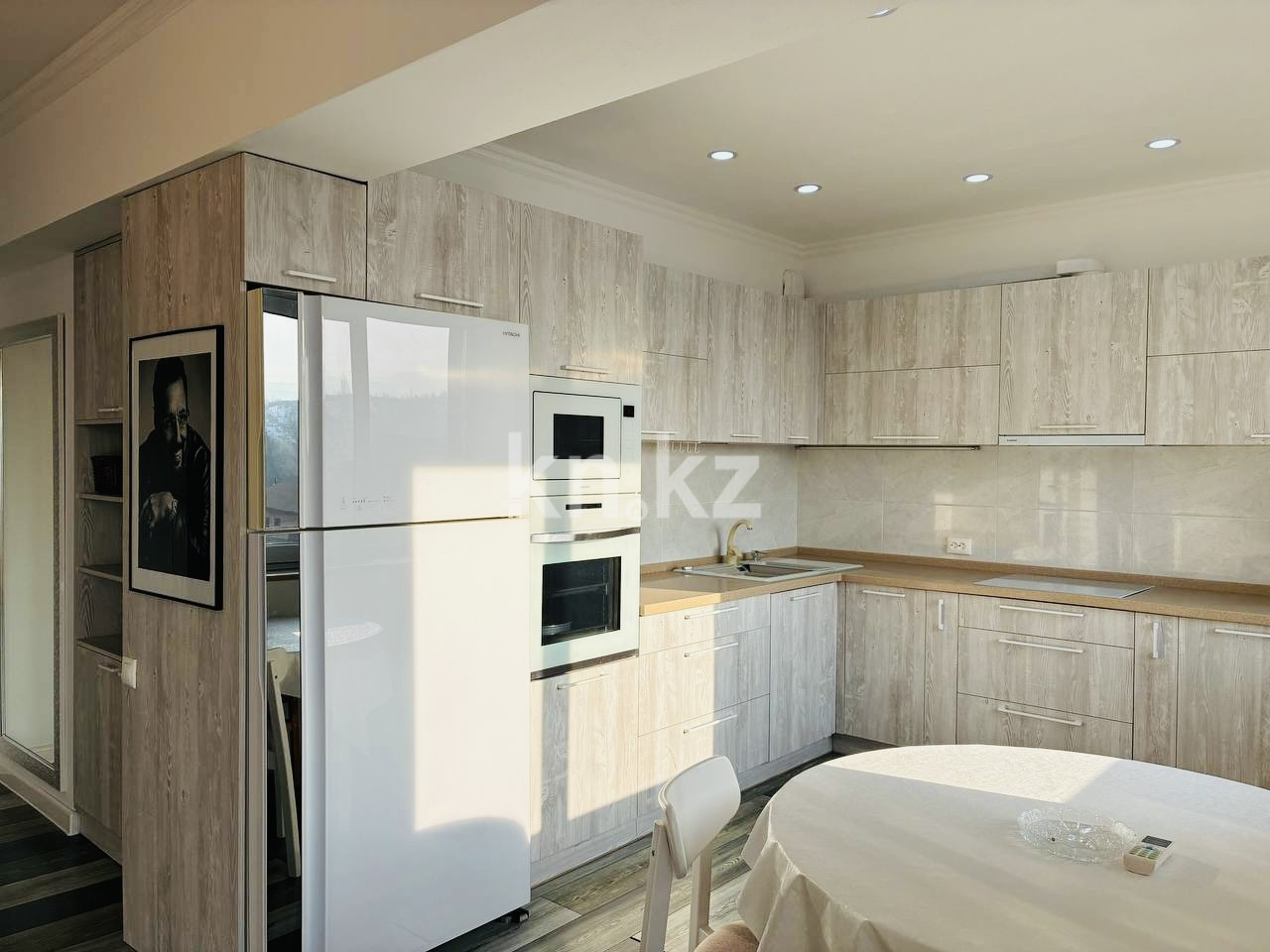 Аренда 4-комнатной квартиры, 100 м², ул. Кенесары хана, дом  98 в Алматы