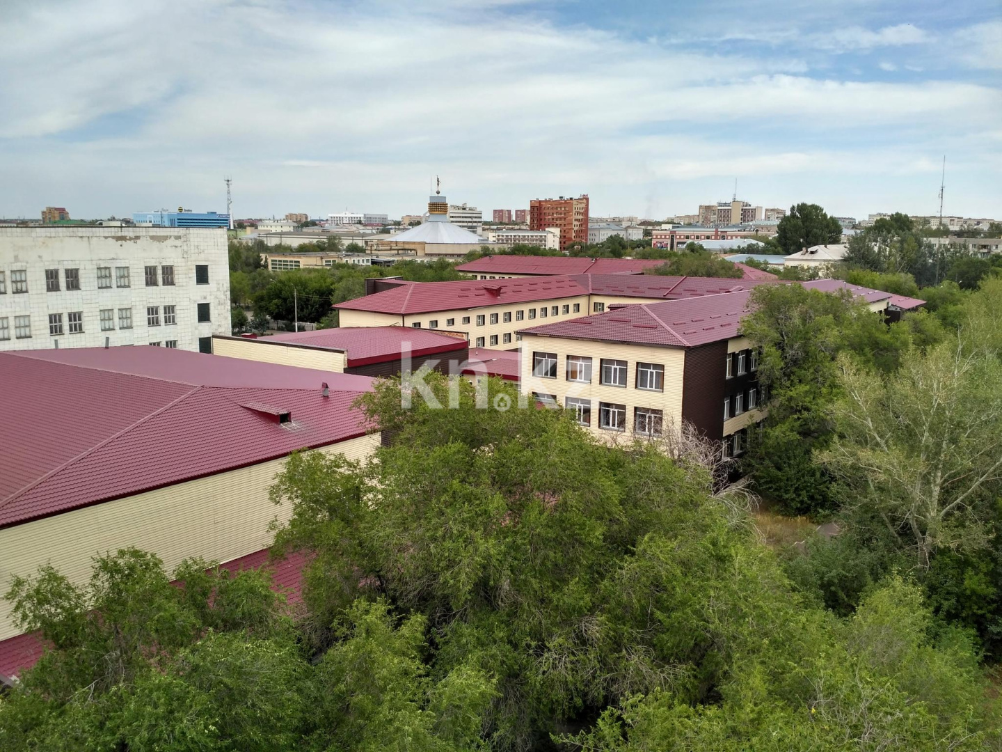 Продажа 3-комнатной квартиры, 60 м², ул. Ержанова, дом  17 в Караганде