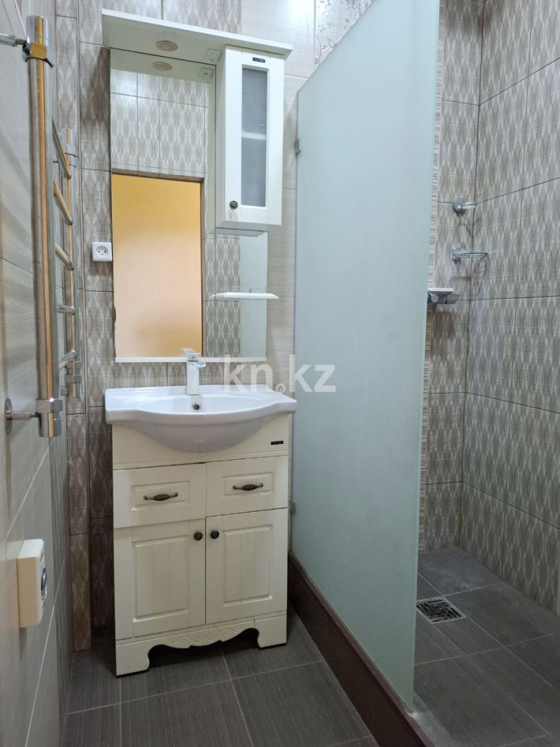 Продажа 3-комнатной квартиры, 82.2 м², пр. Назарбаева, дом  6 в Усть-Каменогорске - фото 12