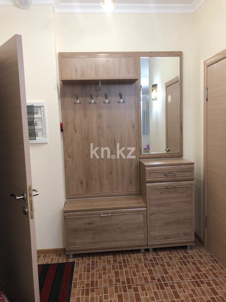 Аренда 1-комнатной квартиры, 42 м² в Астане