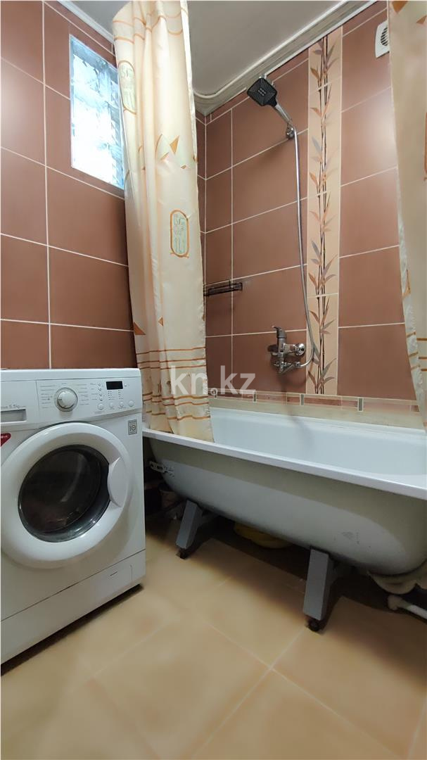 Продажа 3-комнатной квартиры, 61 м², мкр-н 14 в Караганде - фото 10