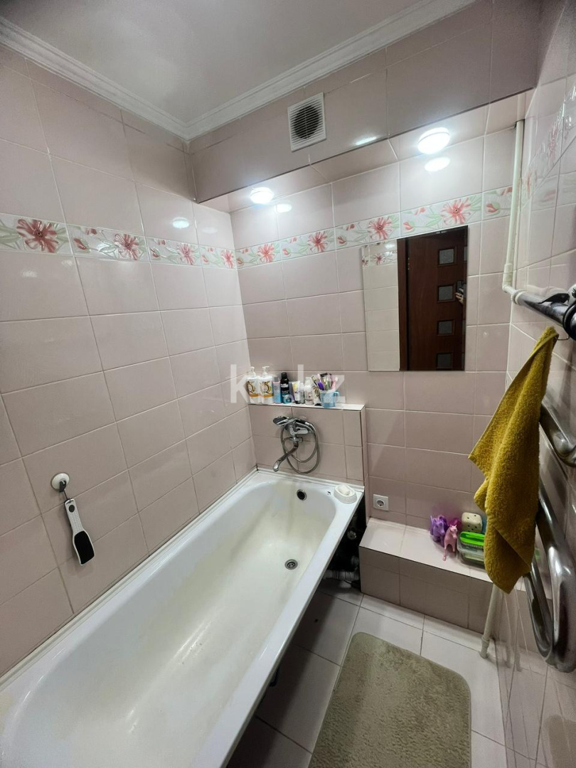 Продажа 2-комнатной квартиры, 51 м², ул. Штурманская, дом  1/5 в Караганде - фото 7