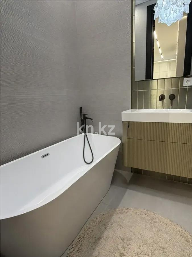 Продажа 3-комнатной квартиры, 70.4 м² в Астане - фото 4