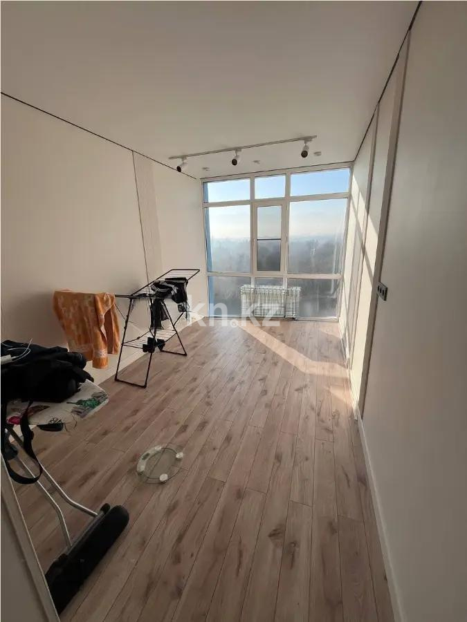 Продажа 3-комнатной квартиры, 71.2 м², ул. Жолымбет, дом  42/5 в Алматы